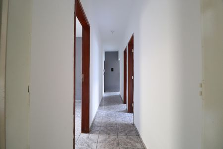 Corredor de casa para alugar com 3 quartos, 80m² em Santa Rosa, Uberlândia