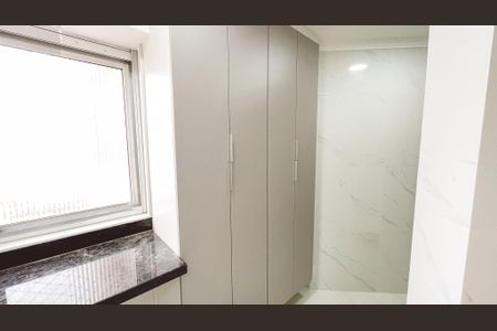 Apartamento à venda com 70m², 2 quartos e 1 vaga Apartamento à venda com 70m², 2 quartos e 1 vagaCozinha e Área de Serviço