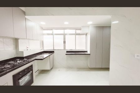 Apartamento à venda com 70m², 2 quartos e 1 vaga Apartamento à venda com 70m², 2 quartos e 1 vagaCozinha e Área de Serviço