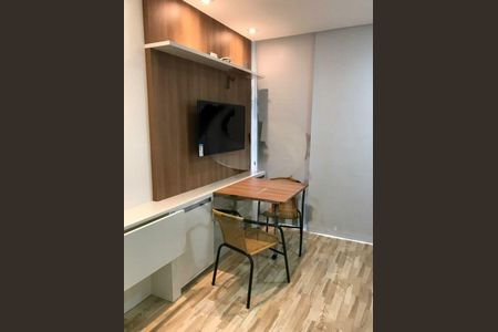 Apartamento à venda com 1 quarto, 25m² em Vila Cordeiro, São Paulo