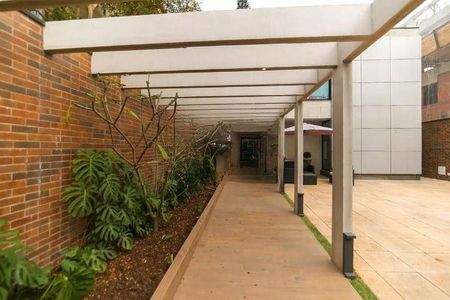 Casa à venda com 342m², 3 quartos e 6 vagas
