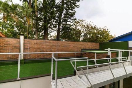 Casa à venda com 3 quartos, 342m² em Jardim Europa, São Paulo