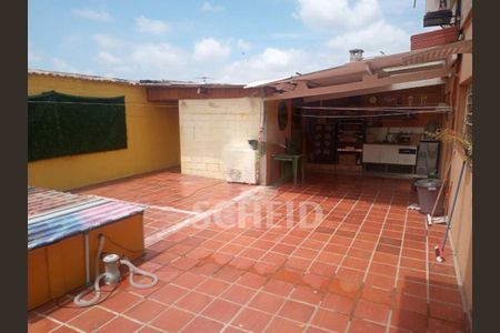 Casa à venda com 3 quartos, 220m² em Terceira Divisão de Interlagos, São Paulo