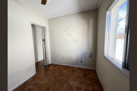 Casa à venda com 140m², 3 quartos e 2 vagas
