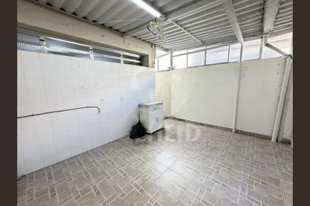 Casa à venda com 140m², 3 quartos e 2 vagas
