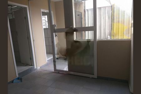 Casa à venda com 3 quartos, 213m² em Jardim Santa Terezinha (Zona Sul), Diadema