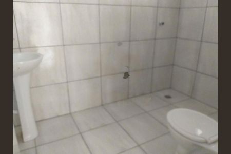 Casa à venda com 3 quartos, 213m² em Jardim Santa Terezinha (Zona Sul), Diadema
