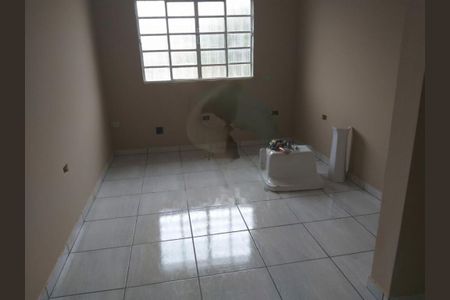 Casa à venda com 3 quartos, 213m² em Jardim Santa Terezinha (Zona Sul), Diadema
