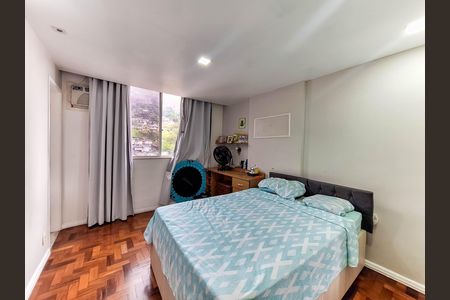 Apartamento à venda com 103m², 3 quartos e 1 vaga Suíte