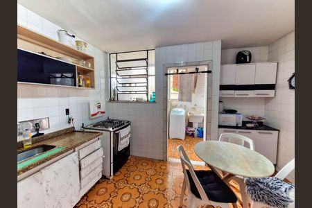 Apartamento à venda com 103m², 3 quartos e 1 vagaCozinha e Área de Serviço