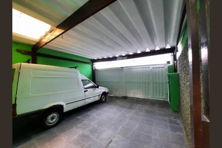 Casa à venda com 2 quartos, 190m² em Jardim Itacolomi, São Paulo