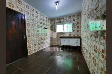 Casa à venda com 2 quartos, 190m² em Jardim Itacolomi, São Paulo