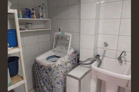 Casa à venda com 2 quartos, 113m² em Vila dos Remedios, Osasco