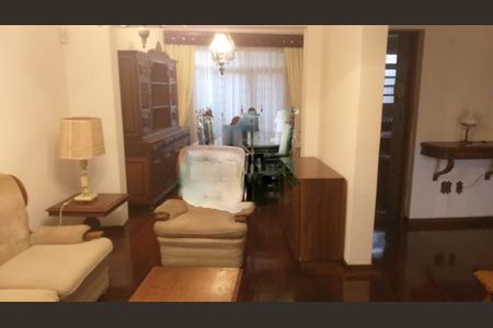 Apartamento à venda com 211m², 4 quartos e 3 vagas