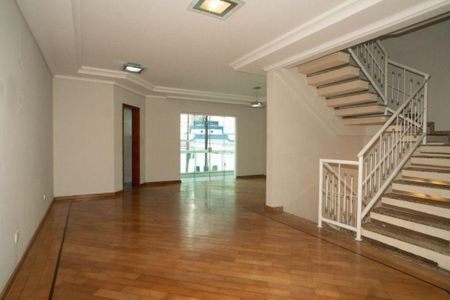 Casa à venda com 3 quartos, 227m² em Vila Boa Vista, Santo André