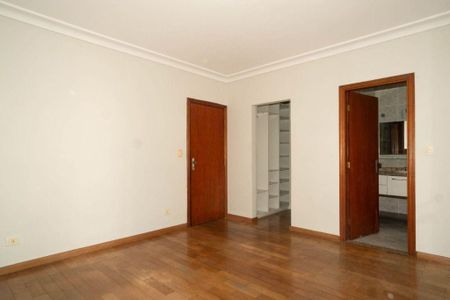 Casa à venda com 3 quartos, 227m² em Vila Boa Vista, Santo André