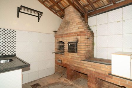 Casa à venda com 227m², 3 quartos e 4 vagas