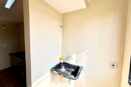Área de serviço  de apartamento para alugar com 2 quartos, 59m² em Conjunto Habitacional Padre Jose de Anchieta, São Paulo