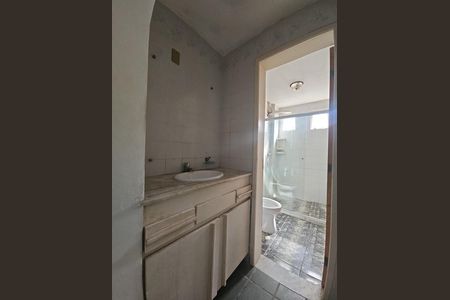 Apartamento para alugar com 94m², 3 quartos e 1 vaga Apartamento para alugar com 94m², 3 quartos e 1 vagaBanheiro Corredor