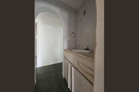 Apartamento para alugar com 94m², 3 quartos e 1 vaga Apartamento para alugar com 94m², 3 quartos e 1 vagaBanheiro Corredor