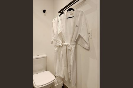 Banheiro de apartamento para alugar com 1 quarto, 55m² em Jardim Paulista, São Paulo