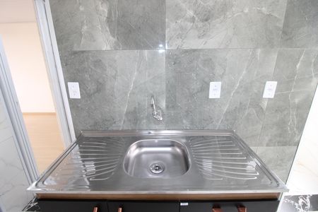 Cozinha de apartamento para alugar com 3 quartos, 49m² em Itaquera, São Paulo