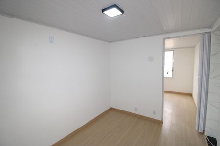 Sala de apartamento para alugar com 3 quartos, 49m² em Itaquera, São Paulo