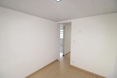 Quarto 1 de apartamento para alugar com 3 quartos, 49m² em Itaquera, São Paulo