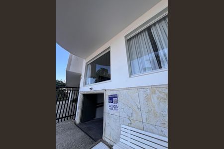 Apartamento para alugar com 264m², 3 quartos e 1 vaga Apartamento para alugar com 264m², 3 quartos e 1 vagaPlaca