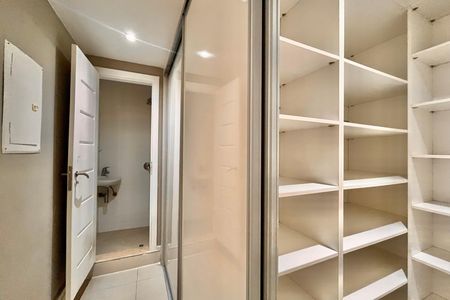 Apartamento para alugar com 264m², 3 quartos e 1 vaga Apartamento para alugar com 264m², 3 quartos e 1 vagaÁrea de Serviço