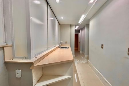 Apartamento para alugar com 264m², 3 quartos e 1 vaga Apartamento para alugar com 264m², 3 quartos e 1 vagaÁrea de Serviço