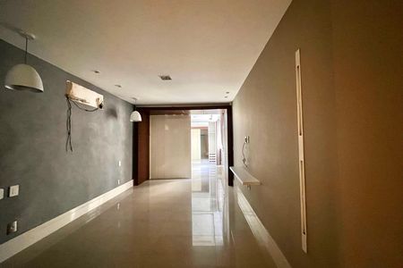 Apartamento para alugar com 264m², 3 quartos e 1 vaga Apartamento para alugar com 264m², 3 quartos e 1 vagaSuite
