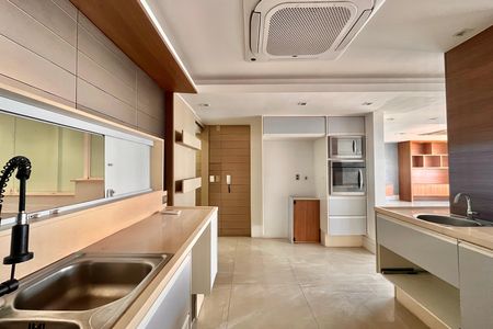 Apartamento para alugar com 264m², 3 quartos e 1 vaga Apartamento para alugar com 264m², 3 quartos e 1 vagaCozinha