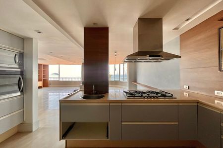 Apartamento para alugar com 264m², 3 quartos e 1 vaga Apartamento para alugar com 264m², 3 quartos e 1 vagaCozinha