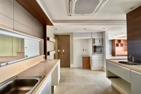 Apartamento para alugar com 264m², 3 quartos e 1 vaga Apartamento para alugar com 264m², 3 quartos e 1 vagaCozinha