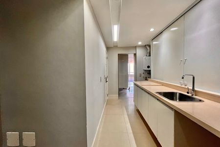 Apartamento para alugar com 264m², 3 quartos e 1 vaga Apartamento para alugar com 264m², 3 quartos e 1 vagaÁrea de Serviço
