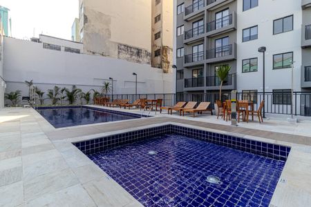 Apartamento à venda com 27m², 1 quarto e sem vaga Apartamento à venda com 27m², 1 quarto e sem vagaPiscina