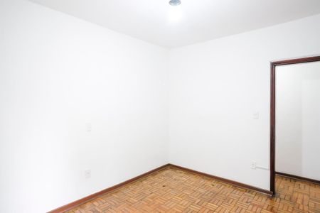 Casa para alugar com 150m², 2 quartos e 2 vagasQuarto 2
