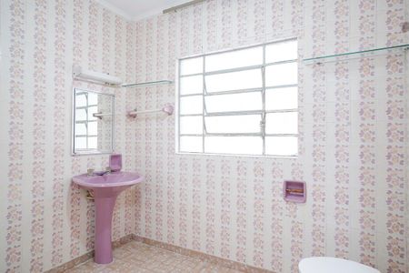 Casa para alugar com 150m², 2 quartos e 2 vagasBanheiro
