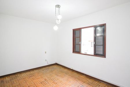 Casa para alugar com 150m², 2 quartos e 2 vagasQuarto 1