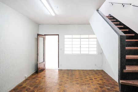 Casa para alugar com 150m², 2 quartos e 2 vagasSala