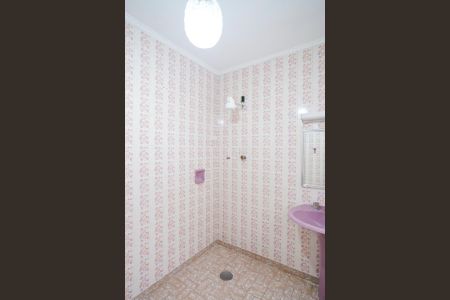 Casa para alugar com 150m², 2 quartos e 2 vagasBanheiro