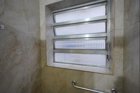 Apartamento para alugar com 60m², 2 quartos e 1 vaga Apartamento para alugar com 60m², 2 quartos e 1 vagaBanheiro