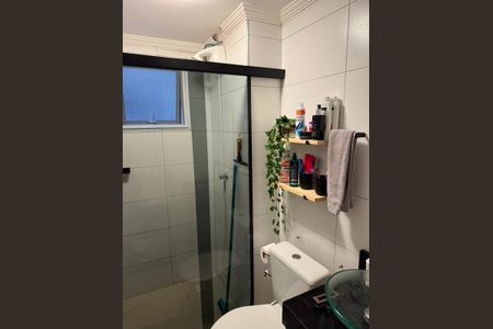 Banheiro de apartamento para alugar com 2 quartos, 45m² em Residencial Real Park Sumaré, Sumaré