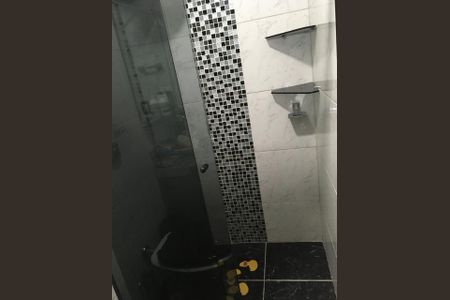 Banheiro de casa de condomínio à venda com 3 quartos, 102m² em Xaxim, Curitiba