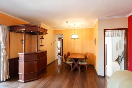 Apartamento à venda com 82m², 3 quartos e 2 vagas Apartamento à venda com 82m², 3 quartos e 2 vagasSala