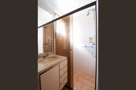 Apartamento à venda com 82m², 3 quartos e 2 vagas Apartamento à venda com 82m², 3 quartos e 2 vagasBanheiro da Suíte