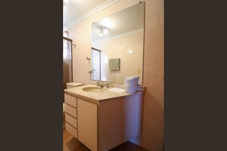 Banheiro de apartamento à venda com 3 quartos, 82m² em Chácara Santo Antônio (zona Sul), São Paulo