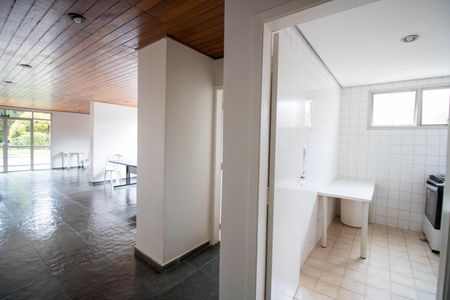 Apartamento à venda com 82m², 3 quartos e 2 vagas Apartamento à venda com 82m², 3 quartos e 2 vagasÁrea comum - Salão de festas