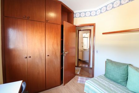 Apartamento à venda com 82m², 3 quartos e 2 vagas Apartamento à venda com 82m², 3 quartos e 2 vagasQuarto 2